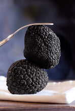 Load image into Gallery viewer, Whole Périgord Truffle (16g)

